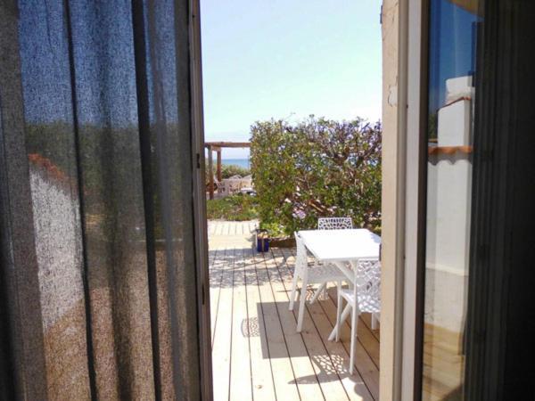 Appartements Acces Prive Plage De La Bergerie Hyères Exterior foto