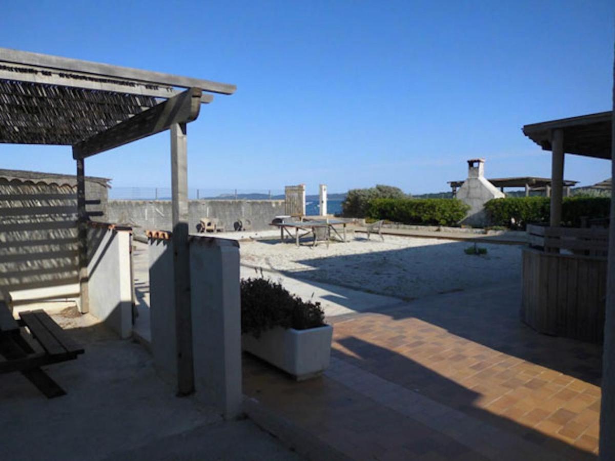 Appartements Acces Prive Plage De La Bergerie Hyères Exterior foto