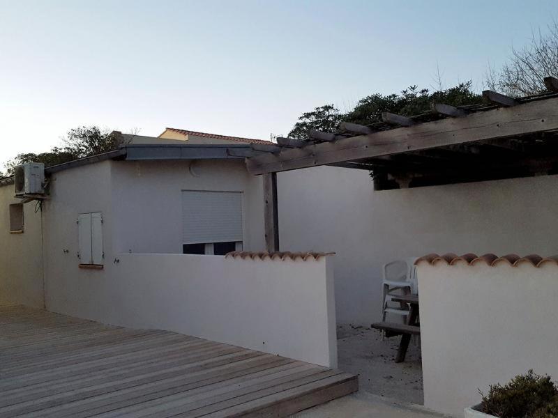 Appartements Acces Prive Plage De La Bergerie Hyères Exterior foto